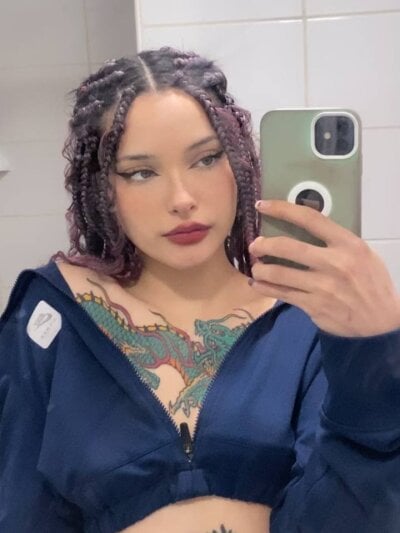 felinebitxx - small tits latin