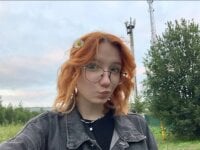GirlGlassesOn's webcam live show