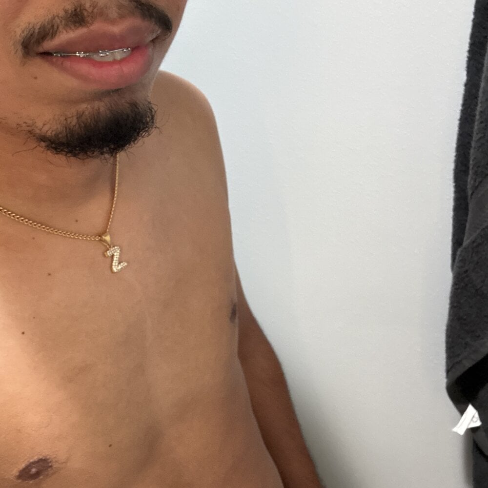 yinyang202 from stripchat