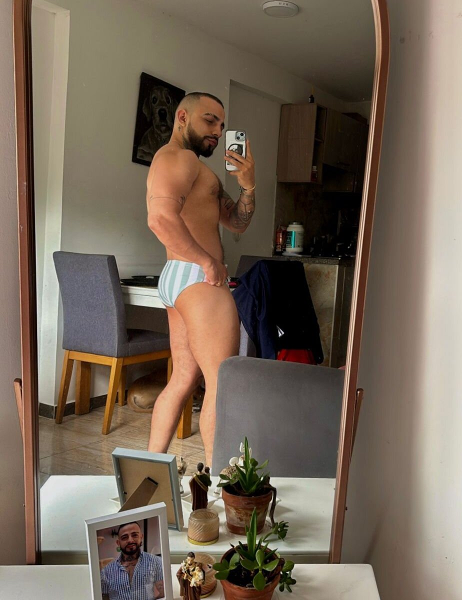 Hoot_tiger's Offline XXX Chat