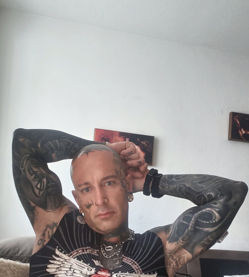 mikk6666 from stripchat