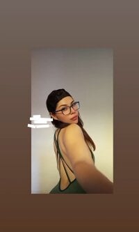 Azul_ferrari's Offline Chat Room