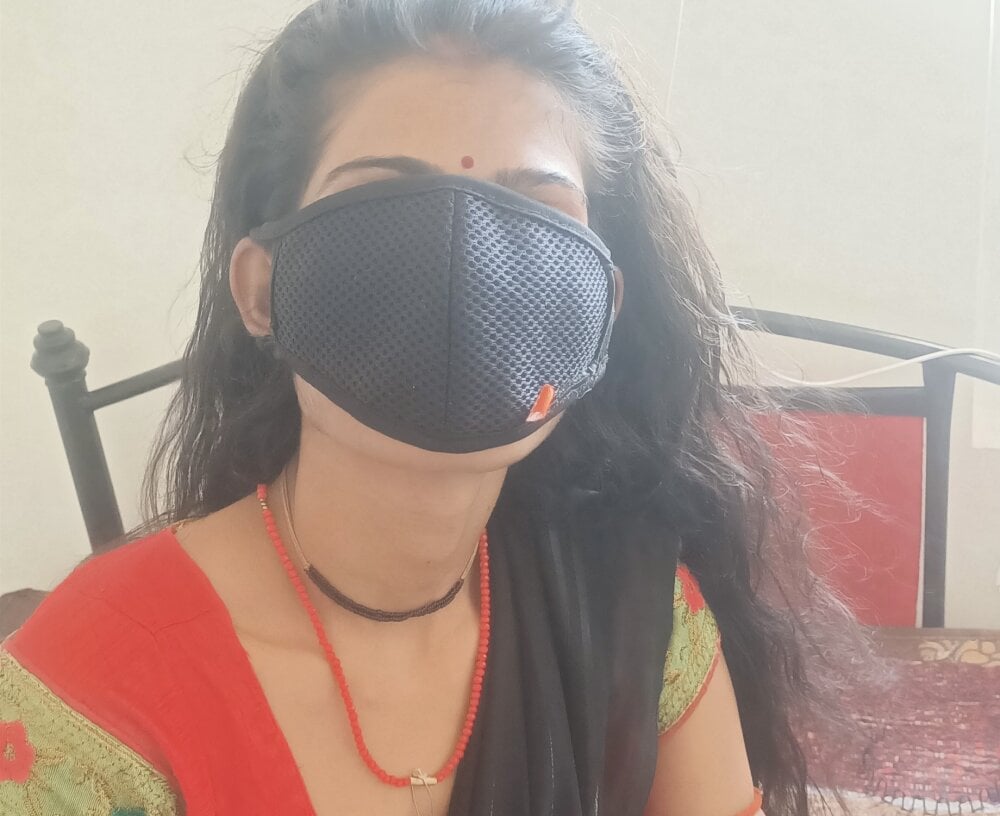 karisma-sexy-couple from stripchat