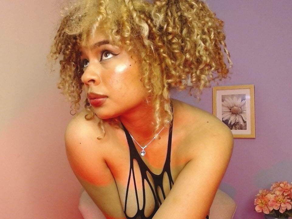 sexlivecamsites.com aida_mv livesex profile in hairy cams
