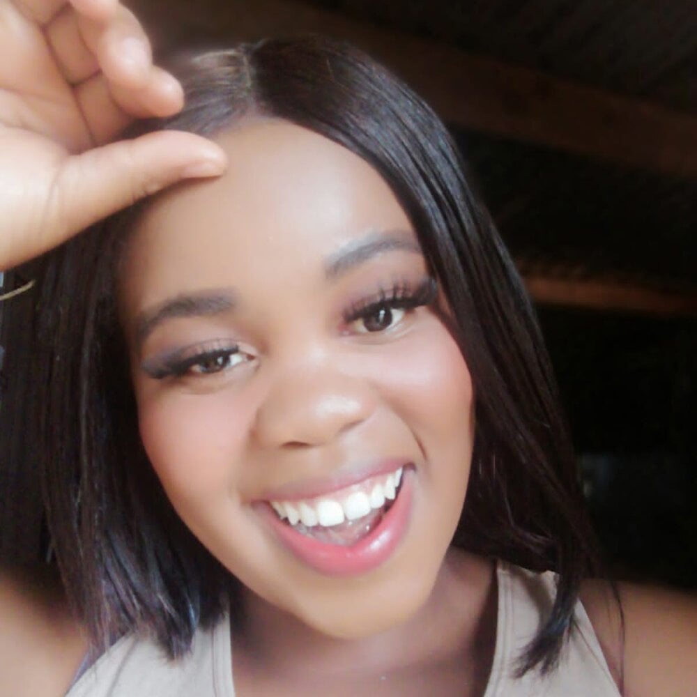 rudecam.live sluttyebonyass livesex profile in on-suitcases cams