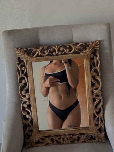 Stefani_Cruz3