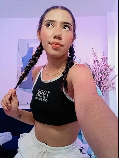 Nicole_petite18 profile