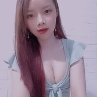 Baby2903's Live Sex Cam Show