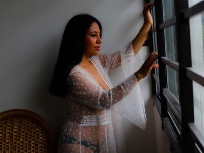 Layla_gomez