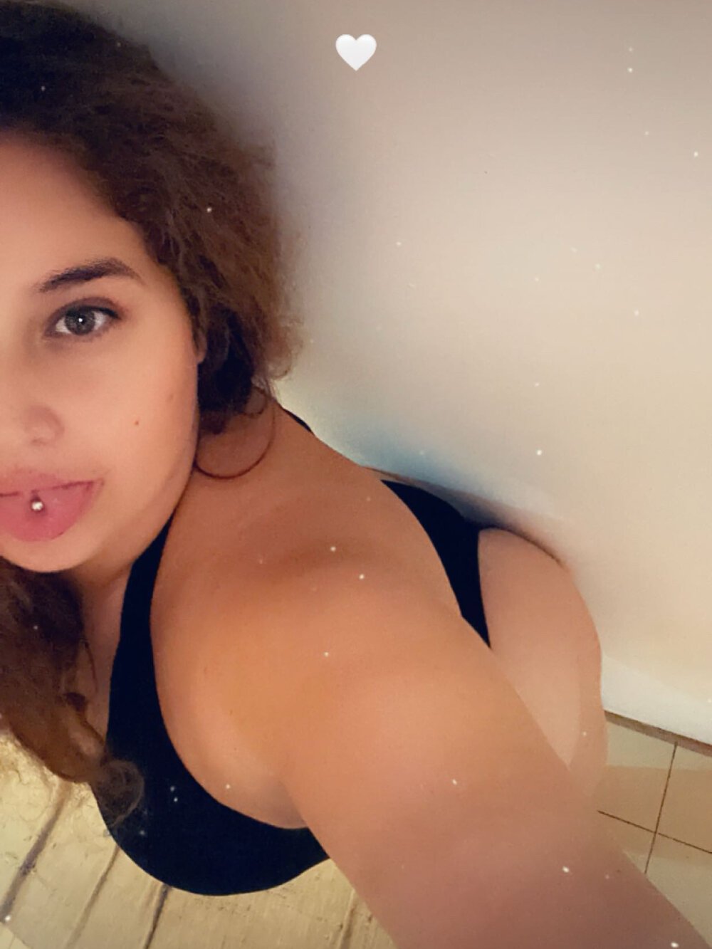 chatnmate.com menina_coimbrinha livesex profile in lalv cams