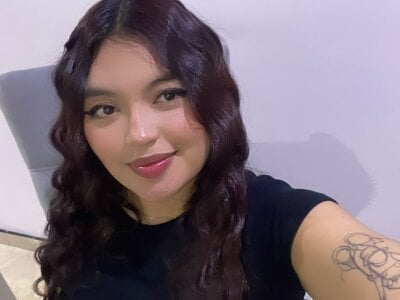 Scarlett_red_a1