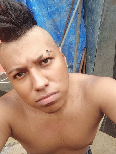 junior25667 from stripchat