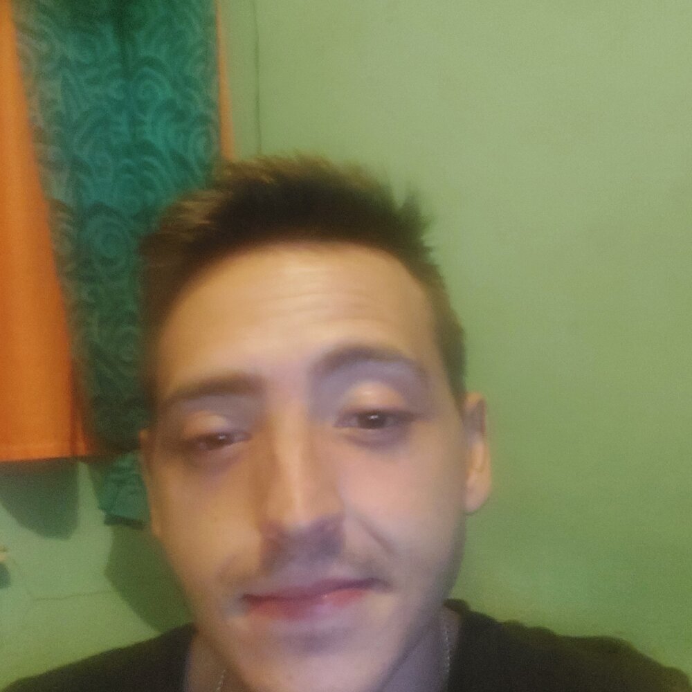 hrnyguy422's Offline XXX Chat