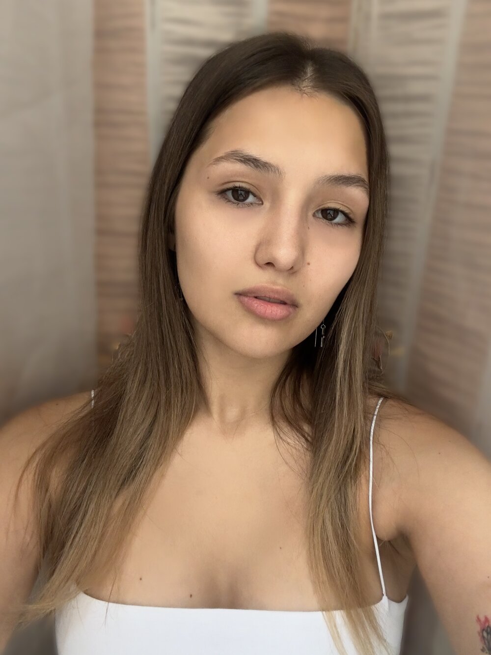 Roni_Cox profile