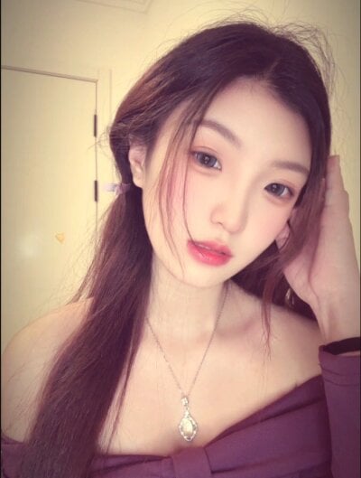 MeiMei-JiaJia Live Cam on StripChat