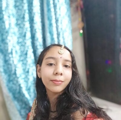 Parinaaz18 private show