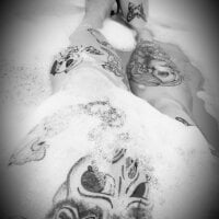 ห้องแชทออฟไลน์ของ tattedchic