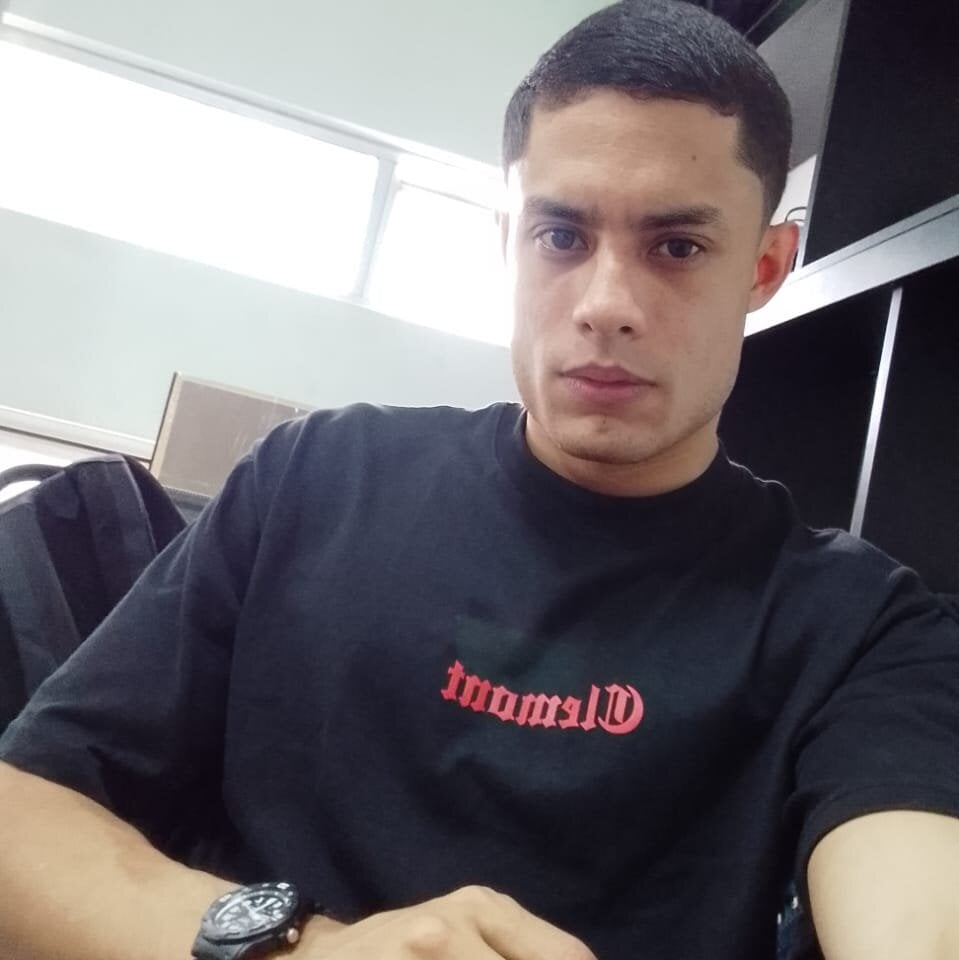 JUSTIN_WYATT2 Chat XXX Ngoại tuyến