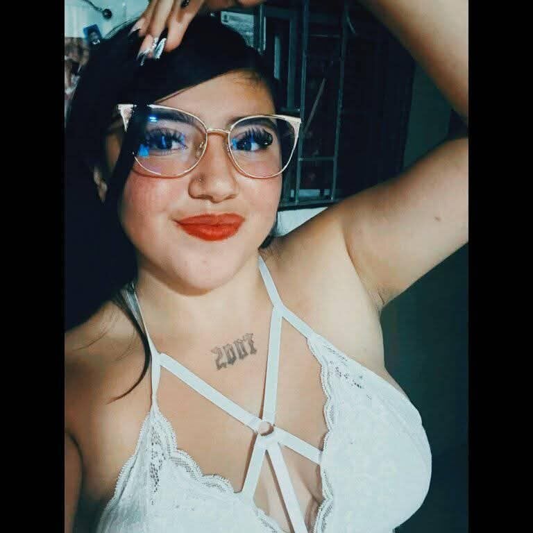 badgirlwebcam.com nahomi_lara livesex profile in latino cams