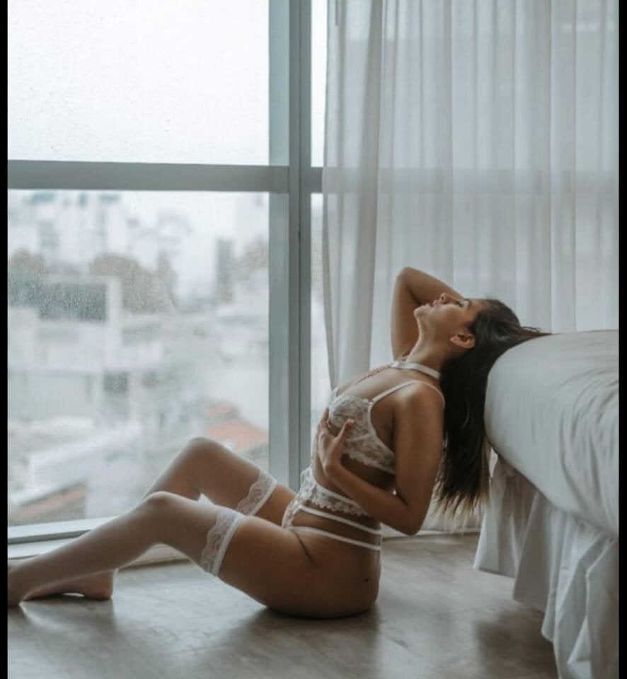 sleekcams.com camila01818 livesex profile in uganda-the-pearl-of-africa cams