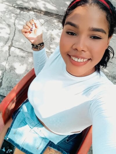 luna_vannicelli from stripchat