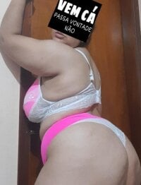 Morena_bbw's Offline Chat Room