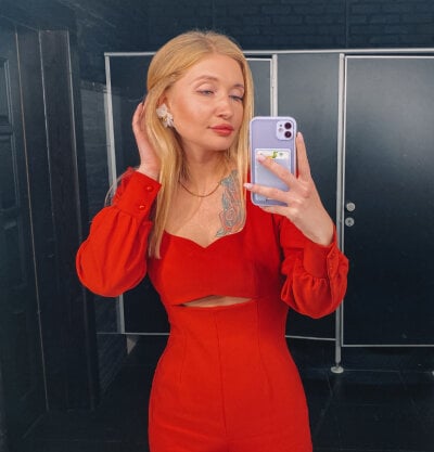 BlondeBatty