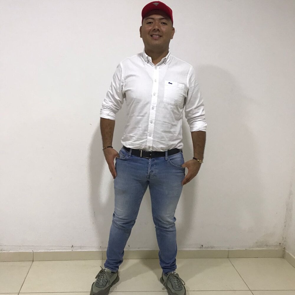 carlosdaniel34vergon from stripchat