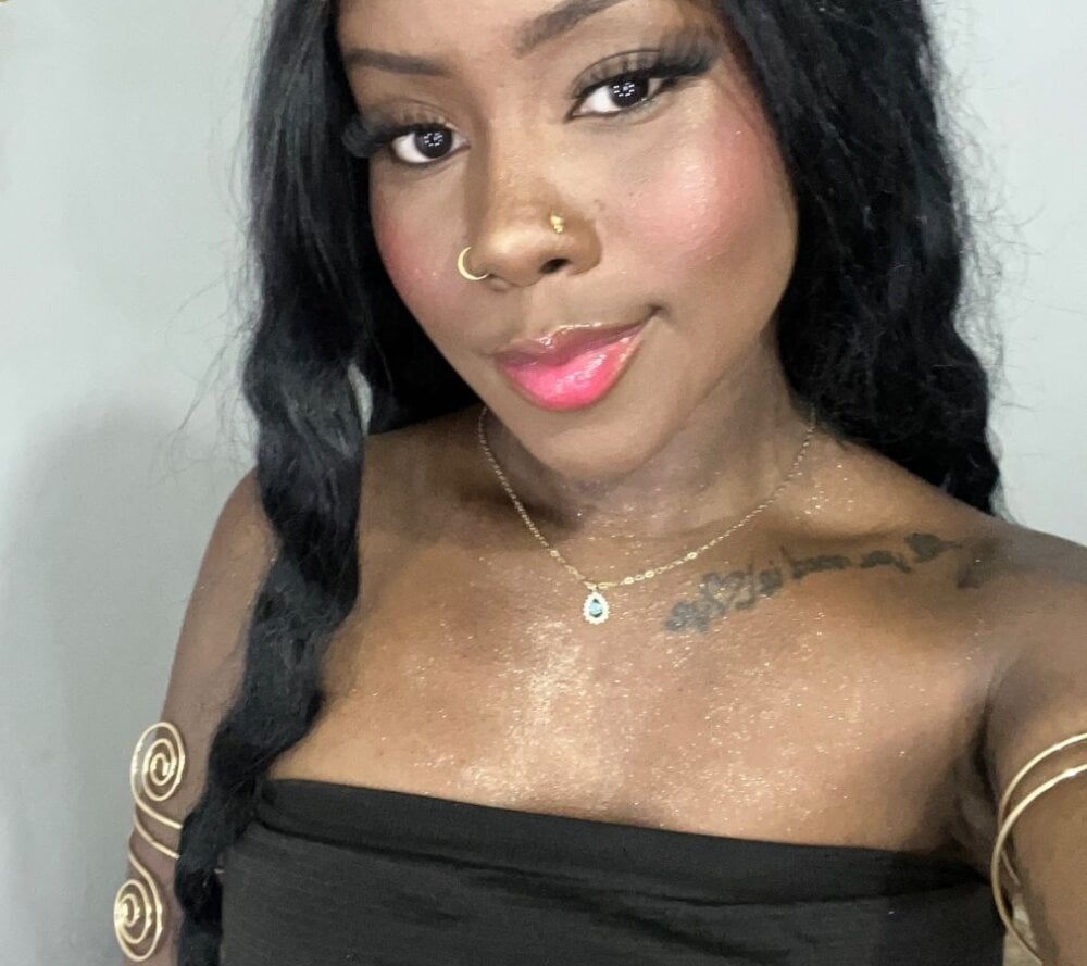 cheapadultsexcams.com honeyy_cherry livesex profile in ebony cams