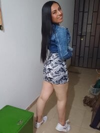 perla_hot_01's webcam live show