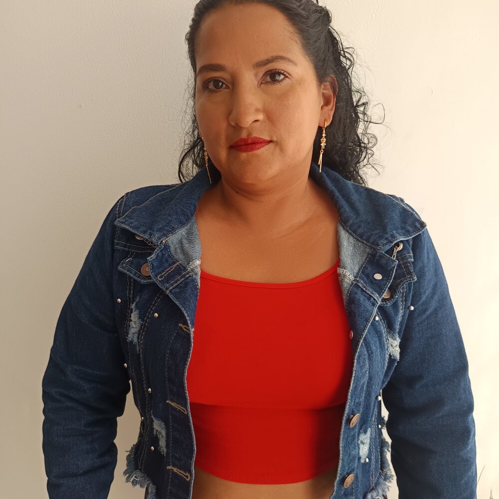 EvyeHarper profile