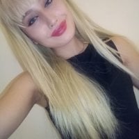 MartinaMercedes offline chatrum