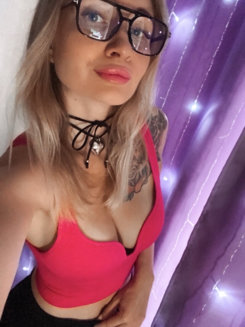 BlondeBatty