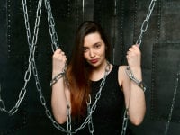 WinningNikki's Offline Chat Room
