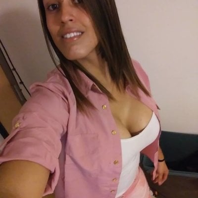 Latinacubana Female Bigtitslatin Webcam Striptease