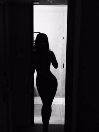 briana_candy1's Offline Chat Room