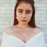 Bella_Blaze's Offline Chat Room