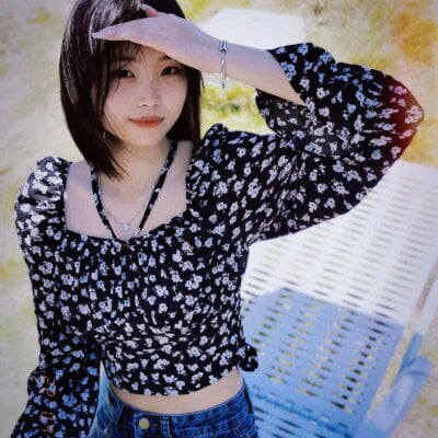 18-Kurom 🎂 free live chat