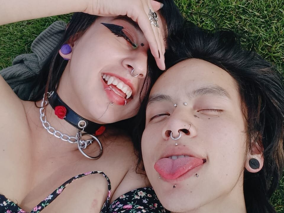 Live sex webcam photo for n0sferatus__ #289798551