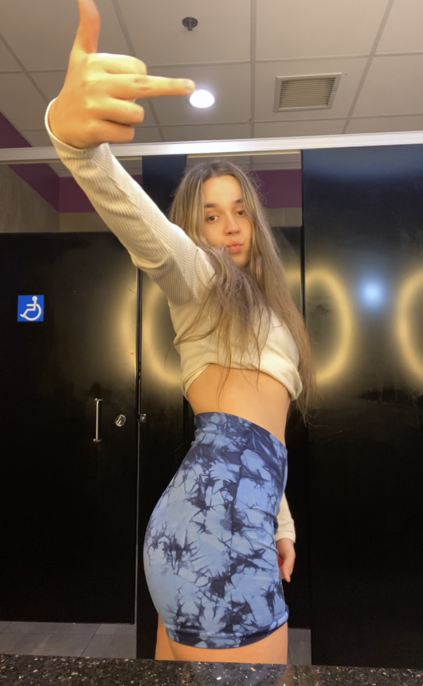 Live sex webcam photo for kkfucklife07 #290102816