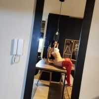 laly_mariana's Webcam Show