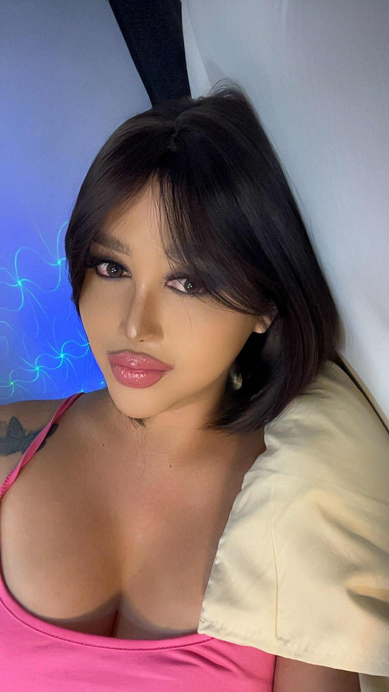 QueenBiniDick
