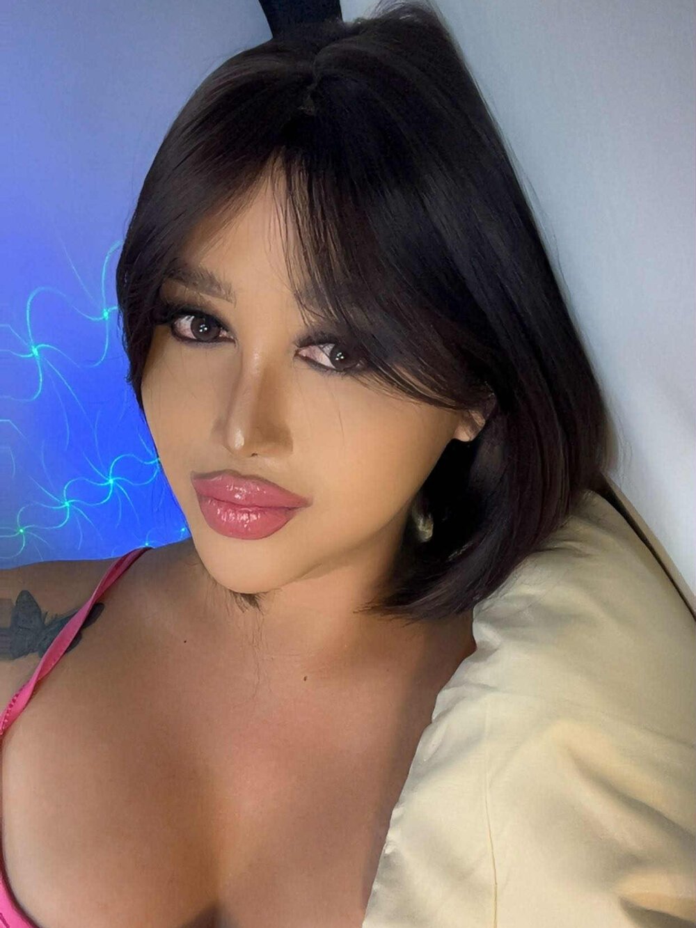queenbinidick from stripchat