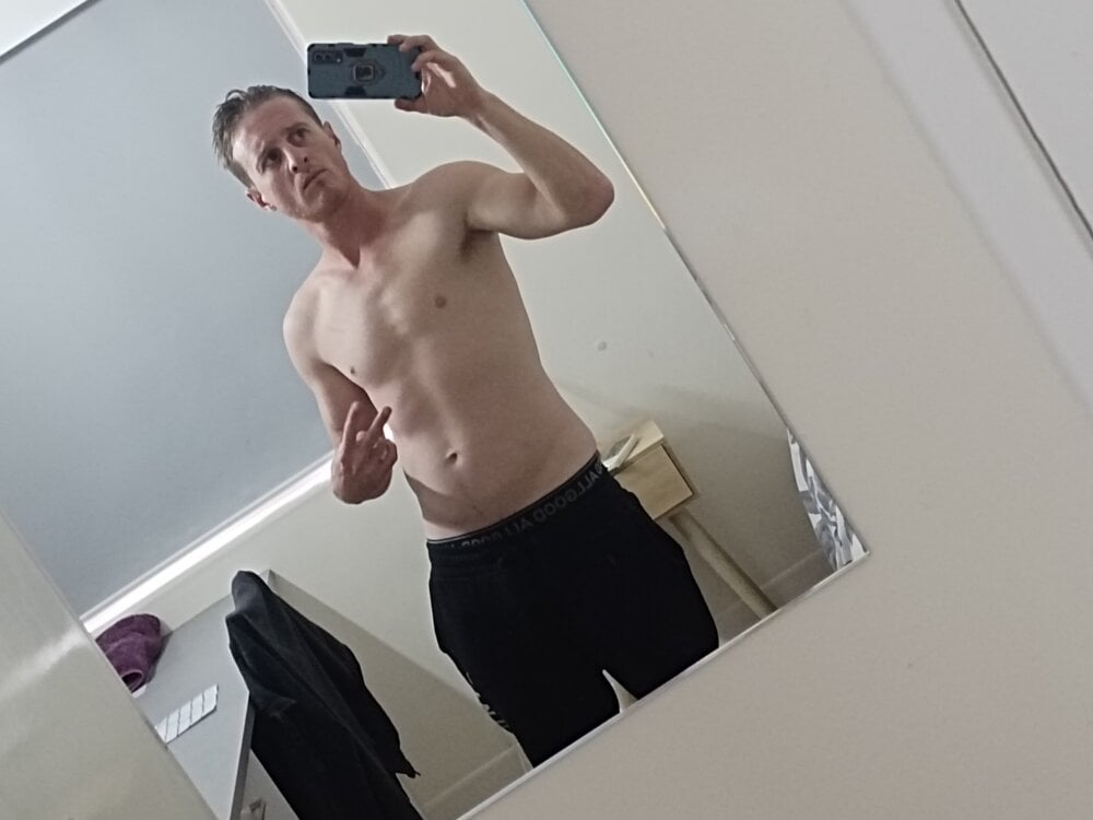 aussiecock1989 离线XXX聊天