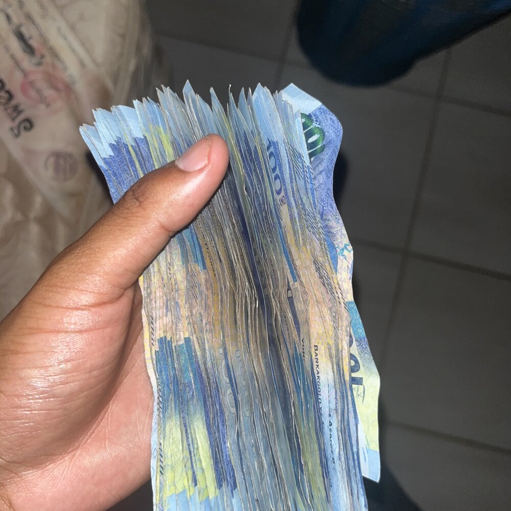 prettylarge from stripchat