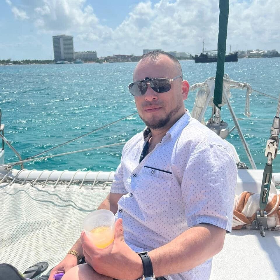 Eduardo280519's Offline XXX Chat