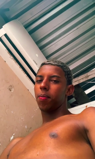 User898877 - Stripchat Boy 