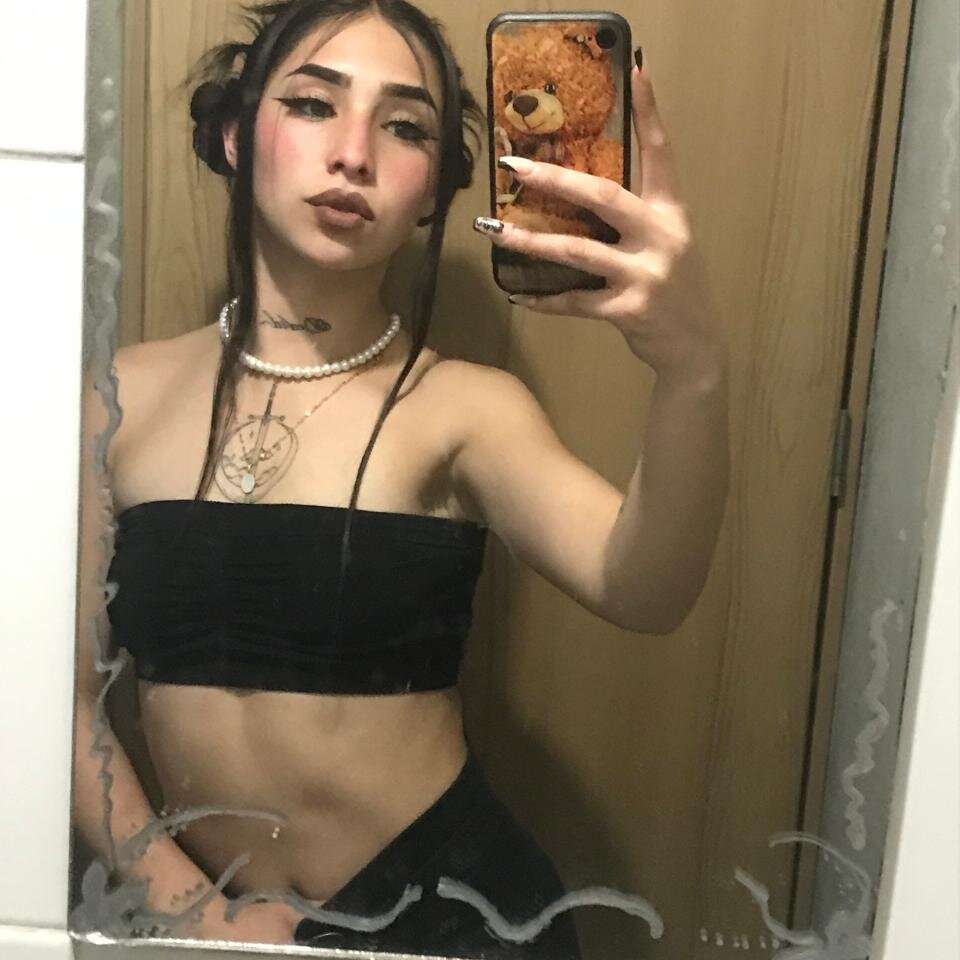 Live sex webcam photo for Anny_b_ #287794995