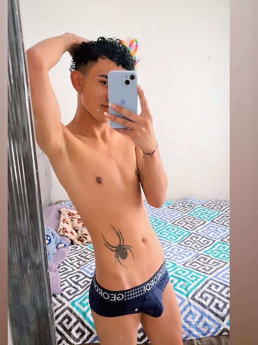 jeims_hotboy's Offline XXX Chat