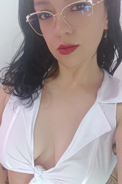 miawine_cg from stripchat